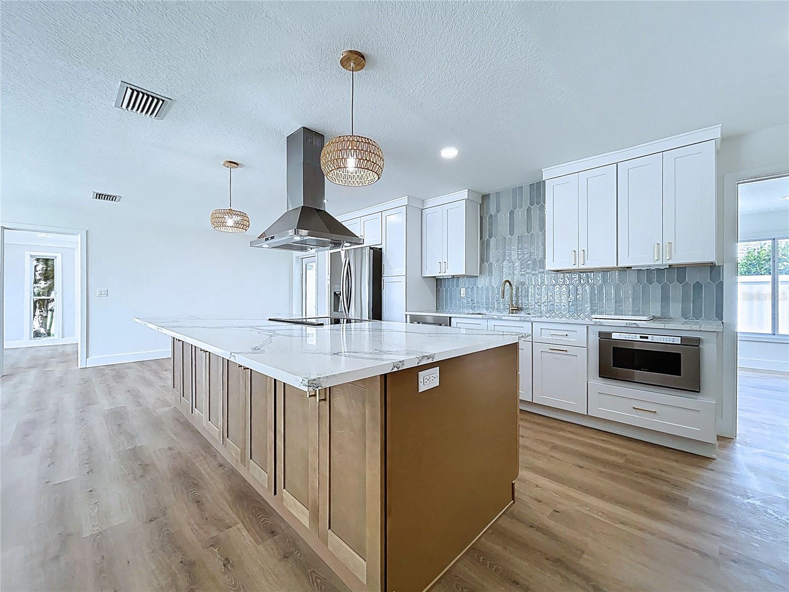 BELLEAIR BEACH - Residential