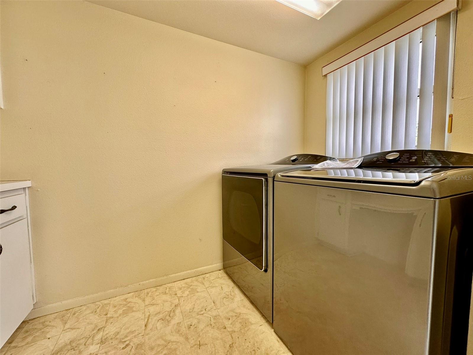 ON TOP OF THE WORLD - Residential