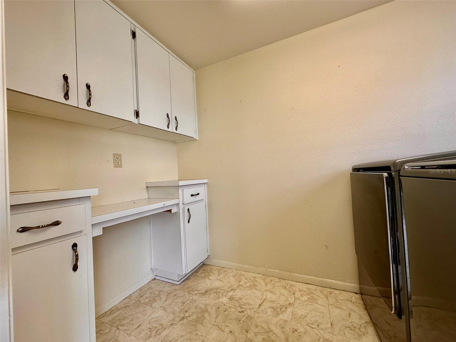 ON TOP OF THE WORLD - Residential