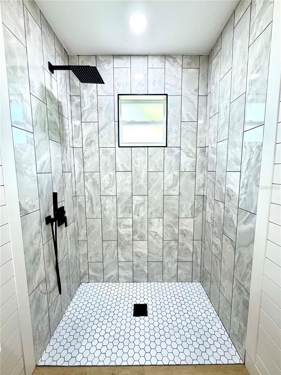 PARKWOOD ADD 02 - Residential Income