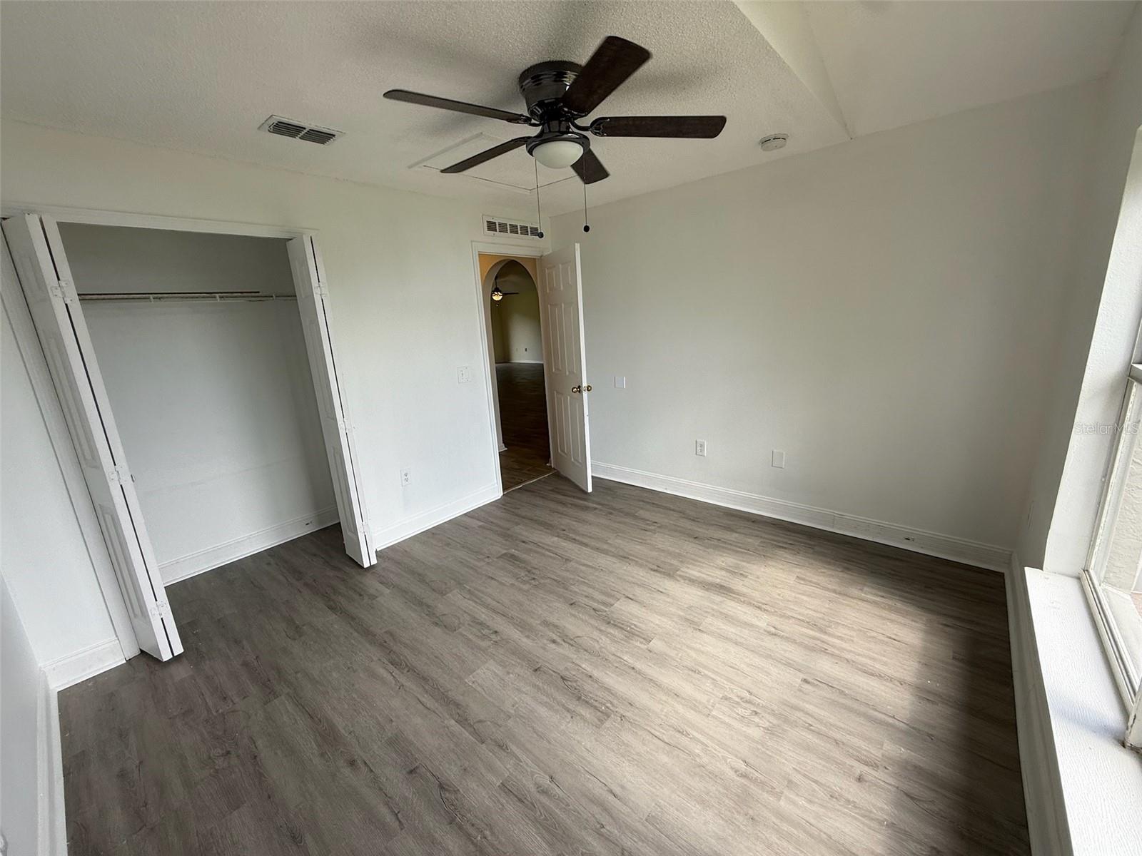 EMERALD POINTE PH 3 - Residential Lease