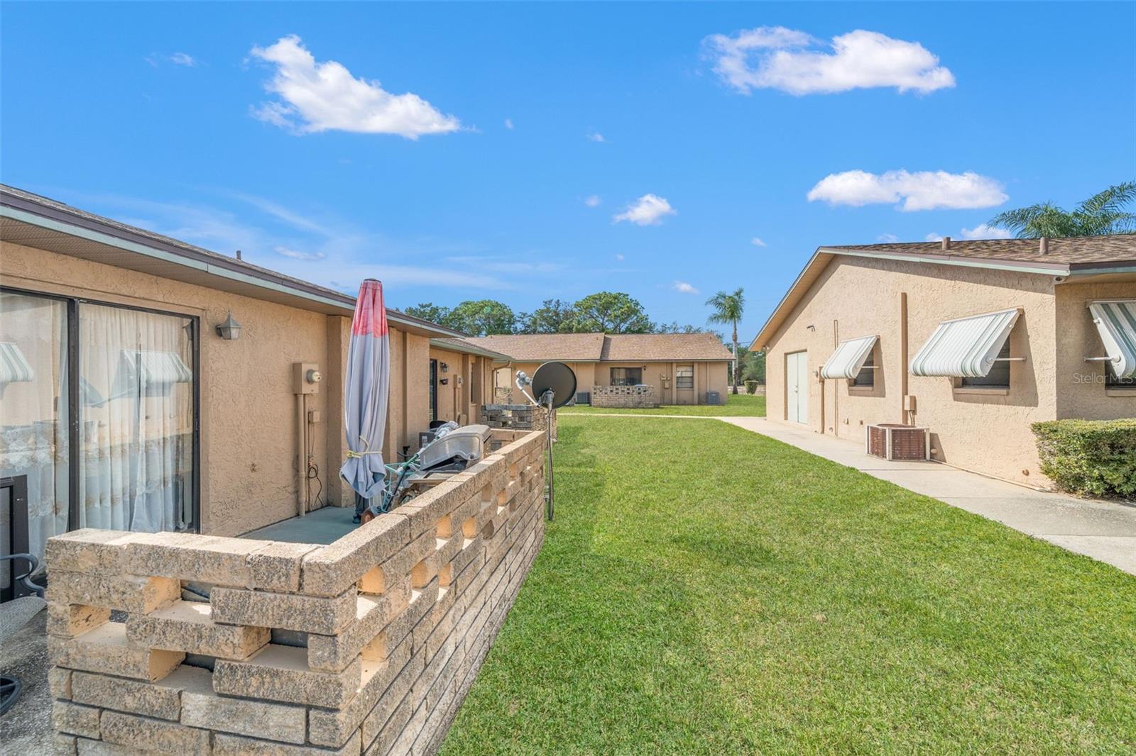 BROOKVIEW VILLAS - Residential