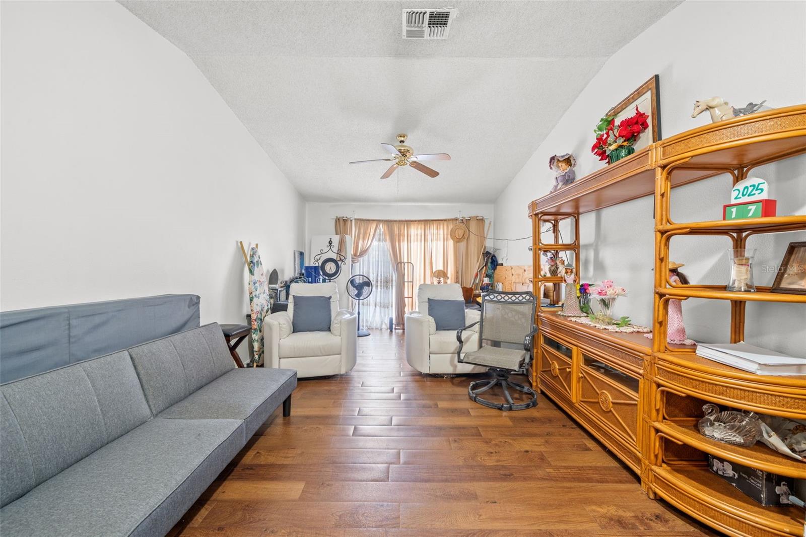 BROOKVIEW VILLAS - Residential