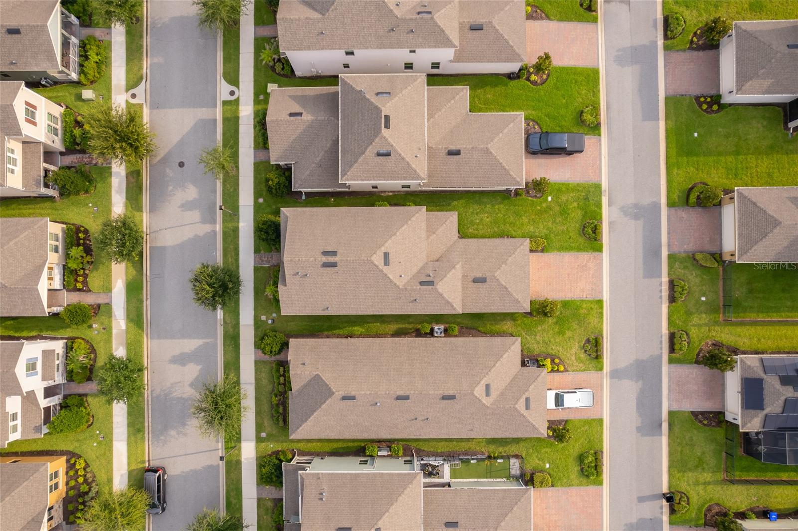 9445 KOMIKA LANE