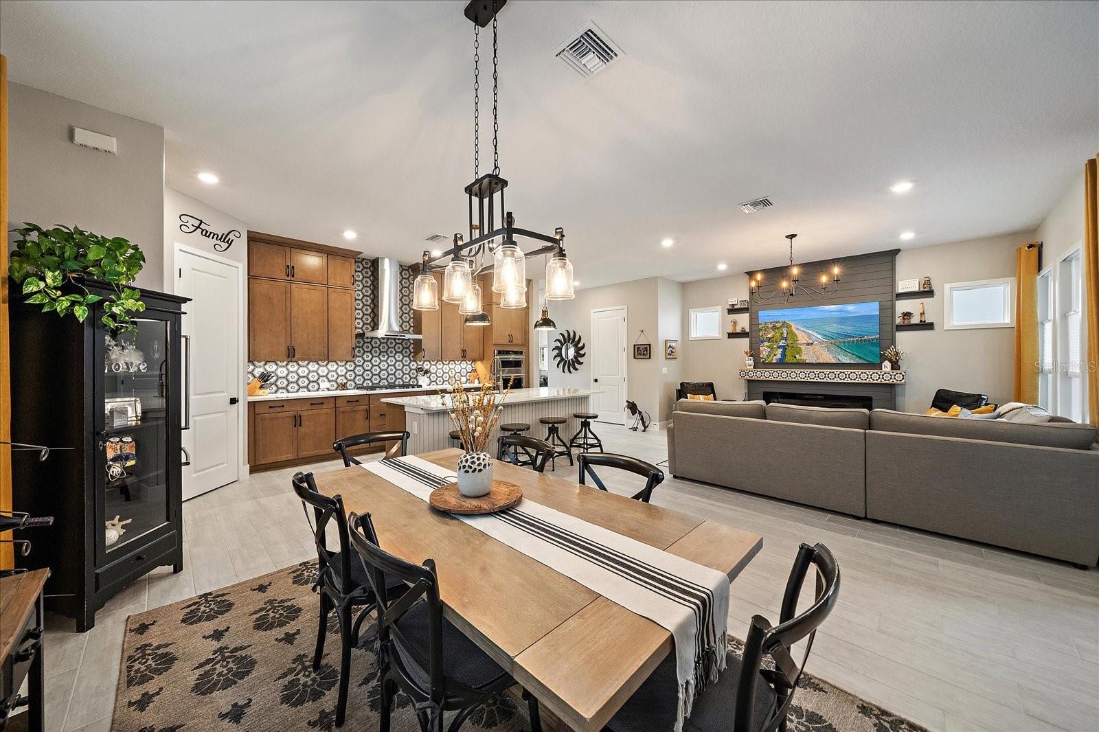 EMERALD LANDINGS - Residential