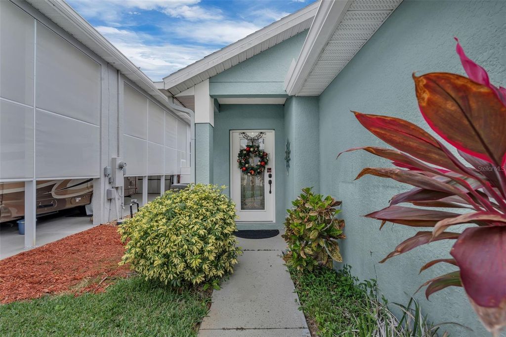 Photo of 16627 Citrus Parkway, Clermont, FL 34714 (MLS # O6368516)