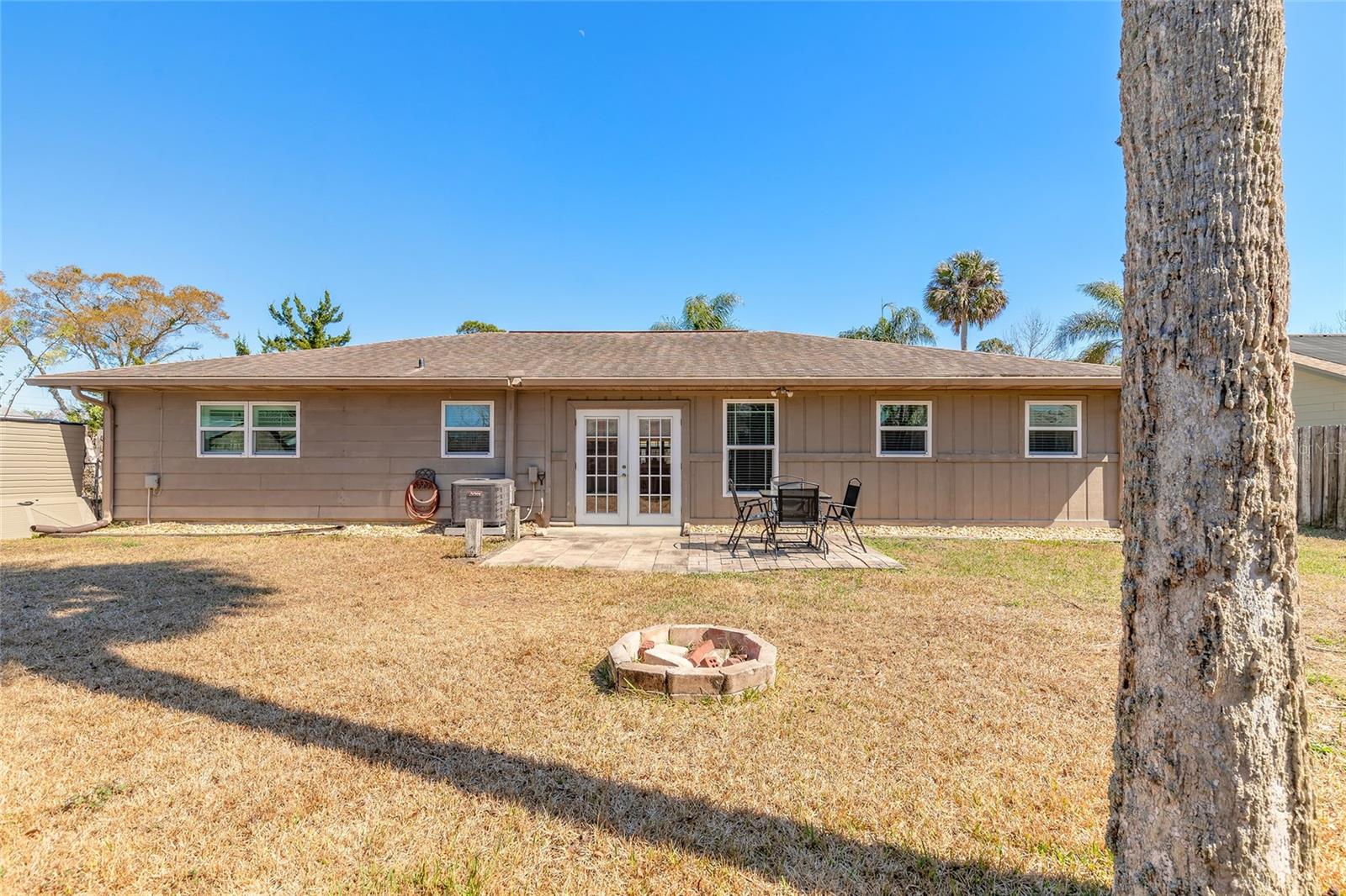 LEISURE VILLAS UNIT 01 - Residential