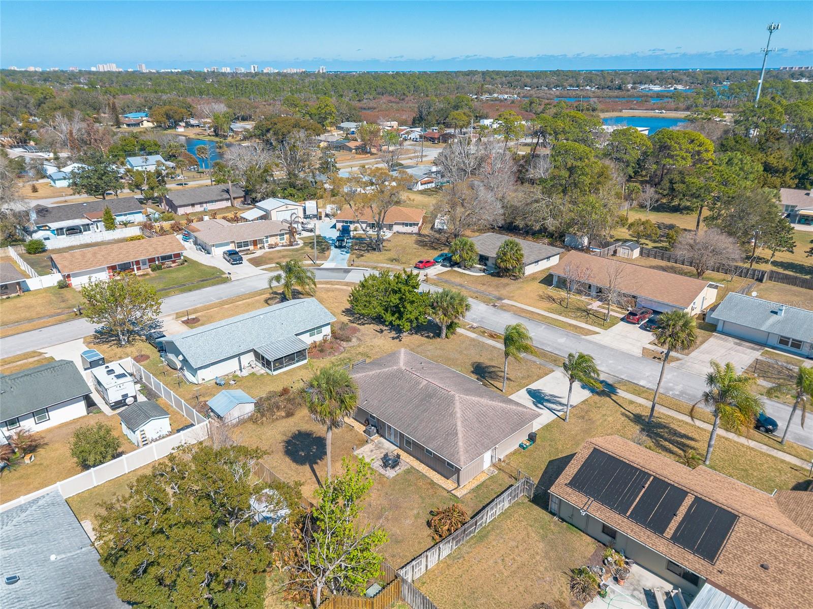 LEISURE VILLAS UNIT 01 - Residential