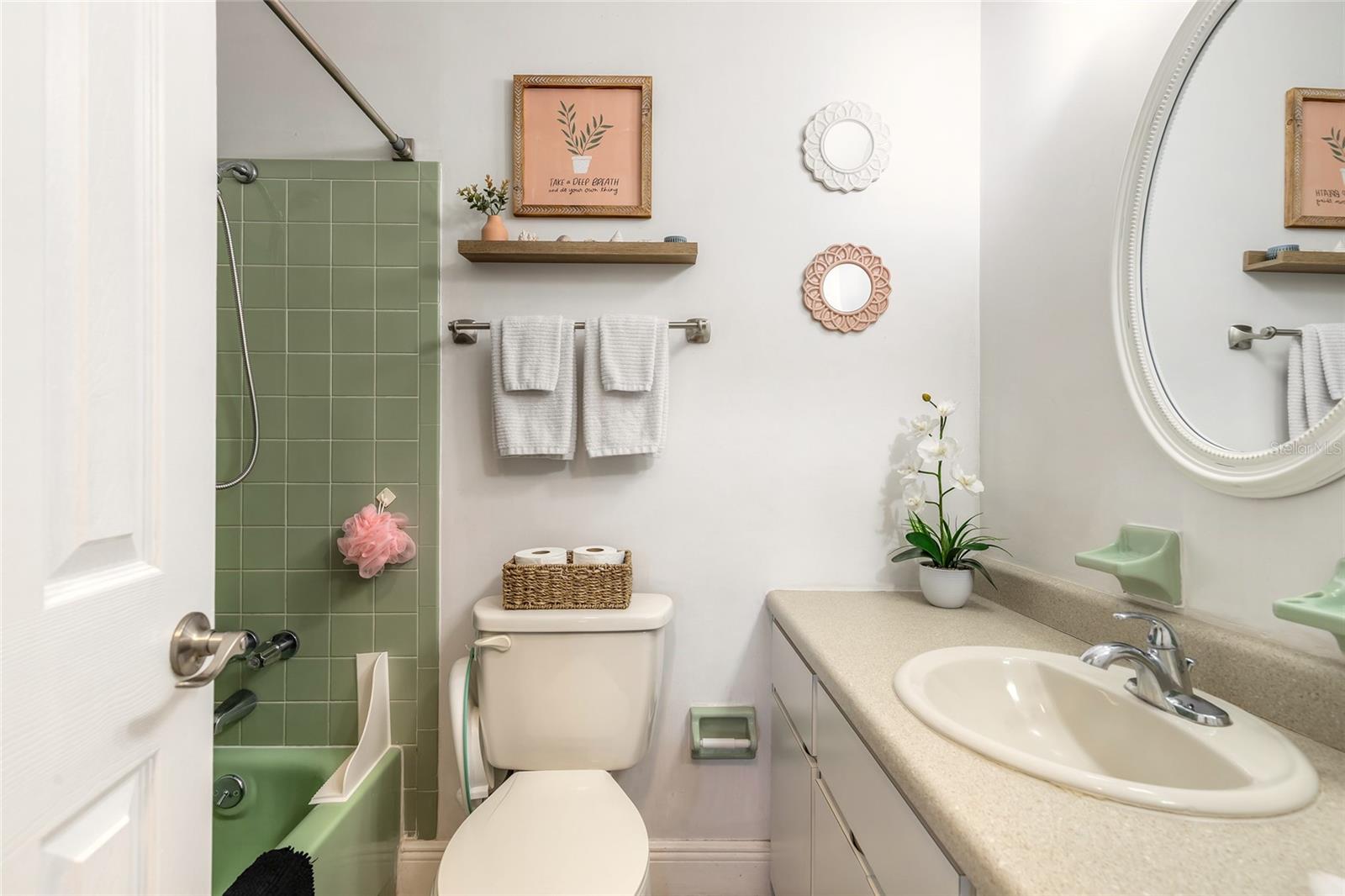 LEISURE VILLAS UNIT 01 - Residential