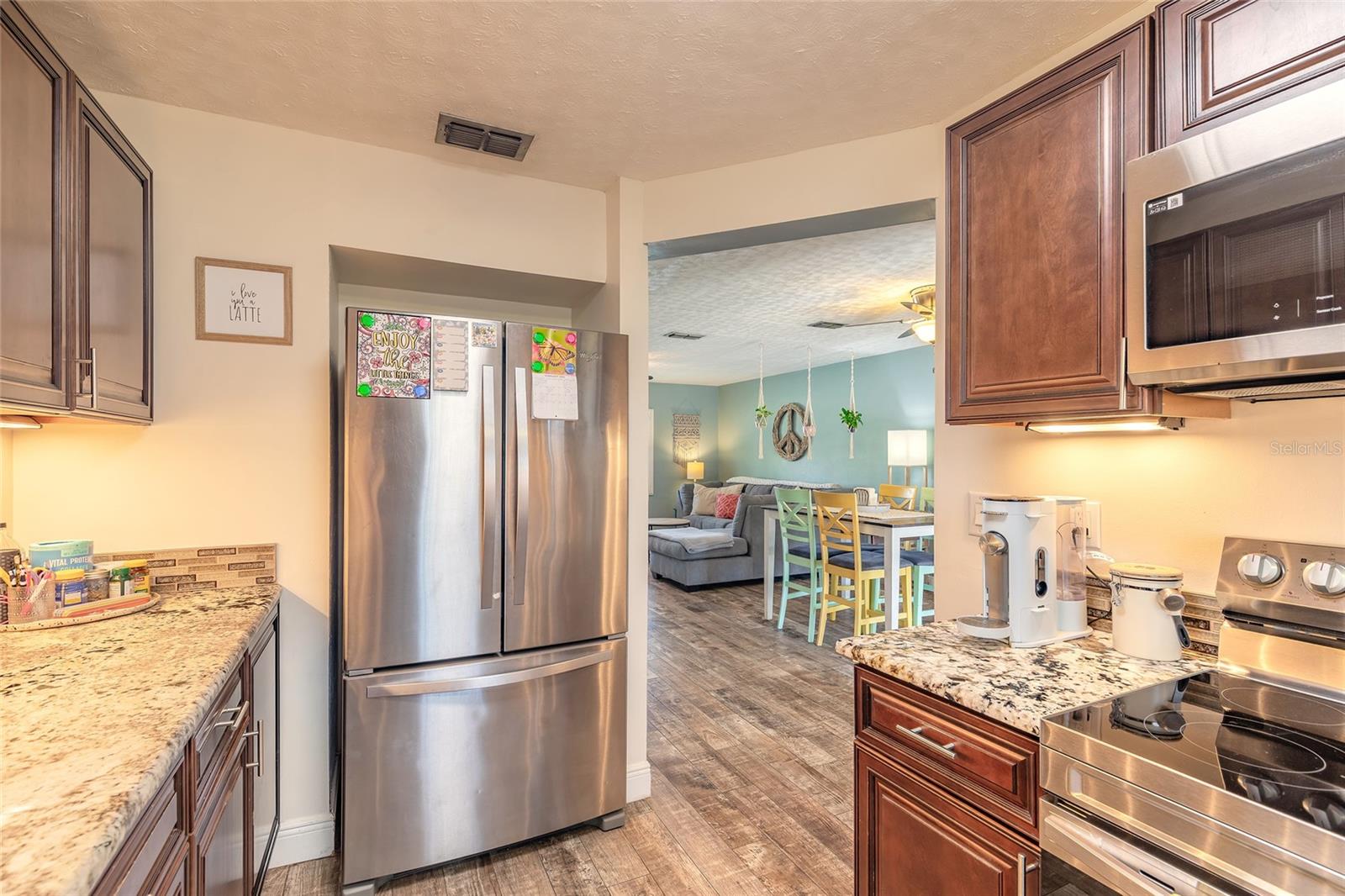 LEISURE VILLAS UNIT 01 - Residential