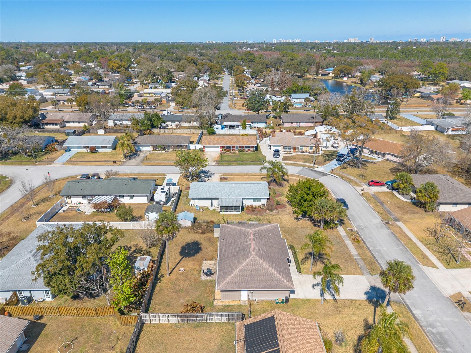 LEISURE VILLAS UNIT 01 - Residential