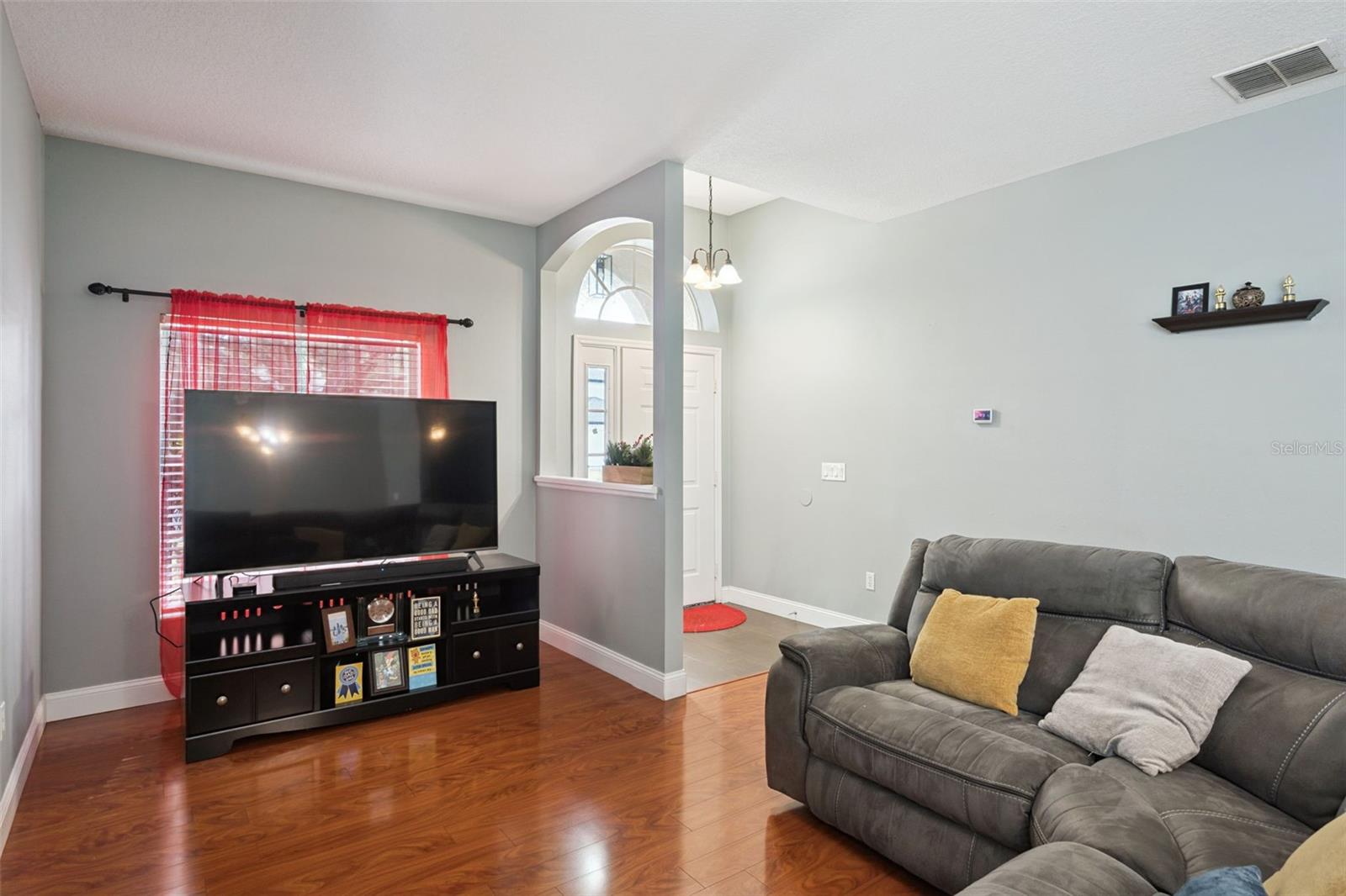 ALOMA WOODS PH 4 - Residential