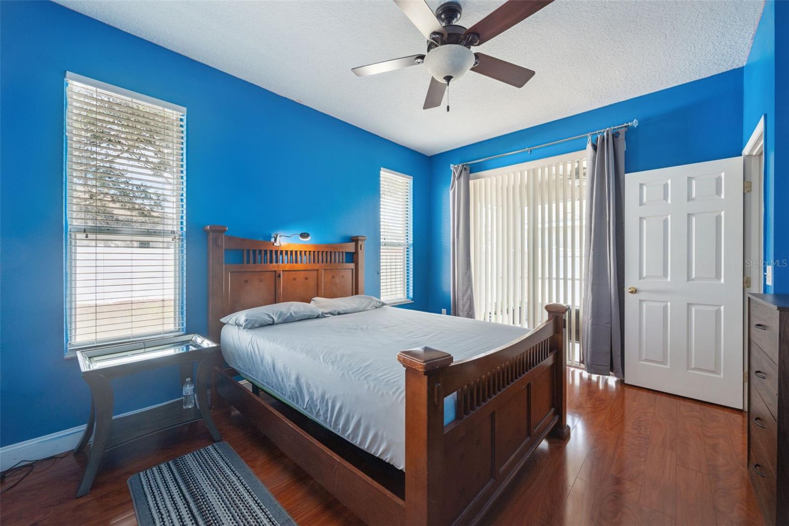 ALOMA WOODS PH 4 - Residential