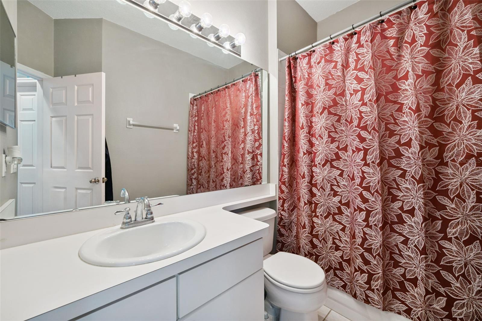 ALOMA WOODS PH 4 - Residential