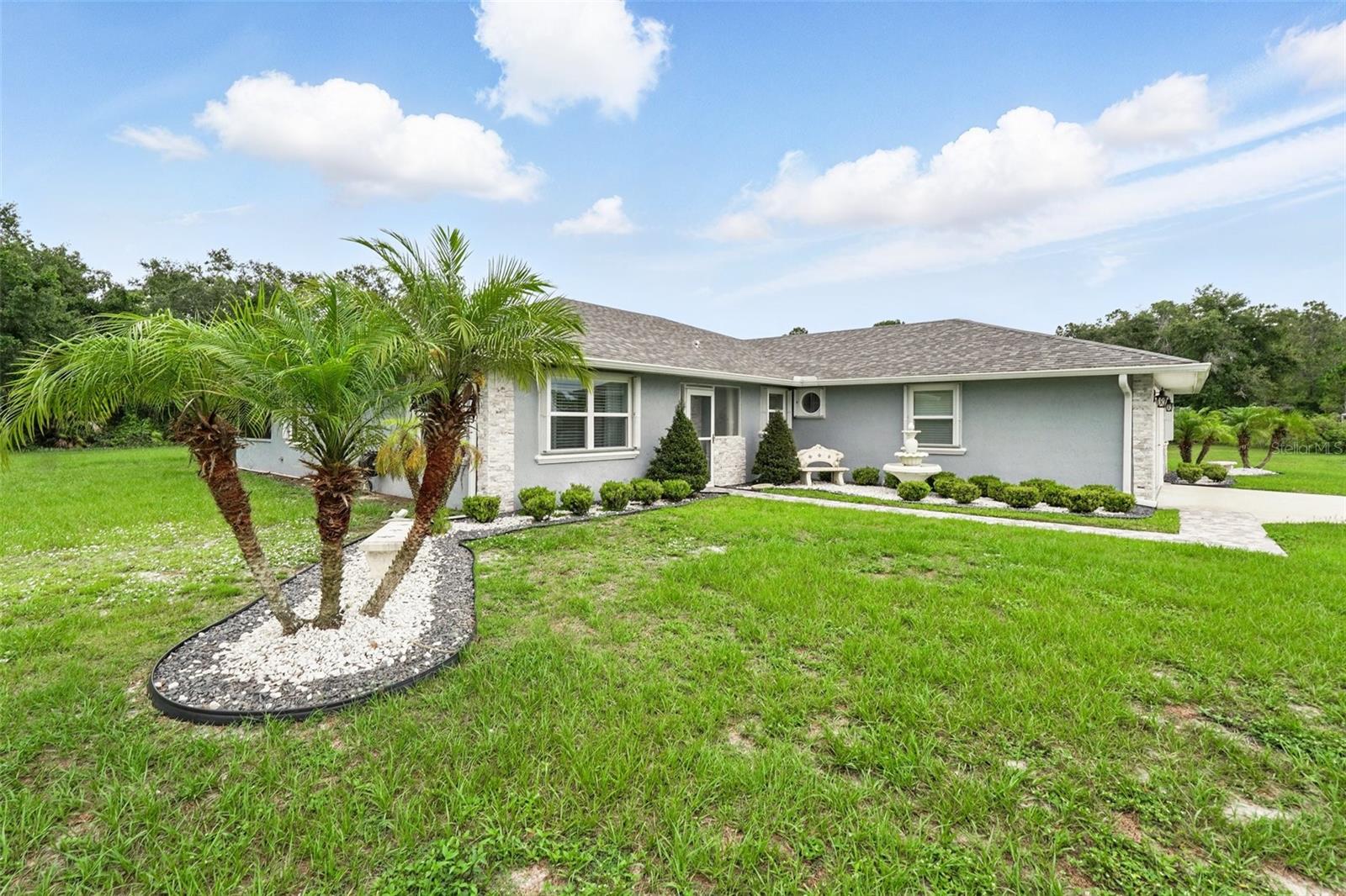 911 MENDOZA LANE