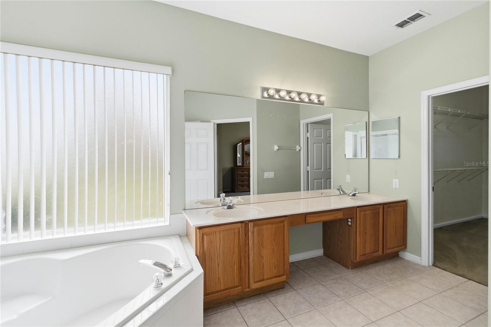 PARKSIDE ESTATES AT STONEFIELD PH 2 - Residential