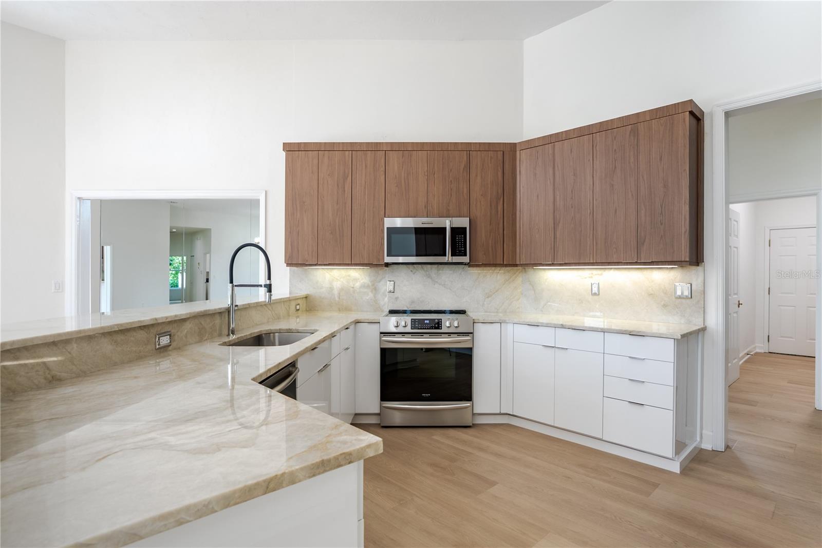 ISLAND ESTATES SUB - Residential