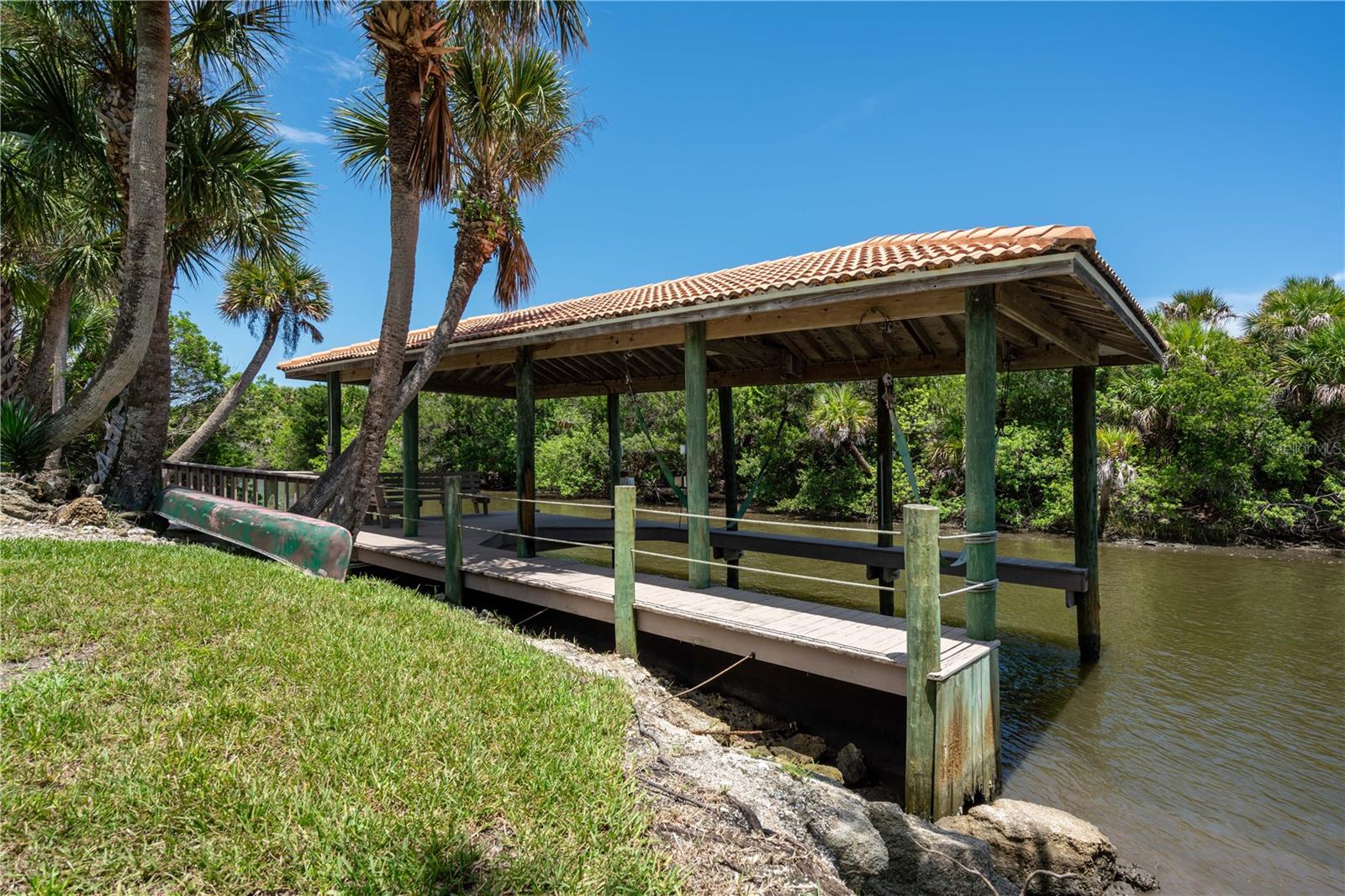 ISLAND ESTATES SUB - Residential