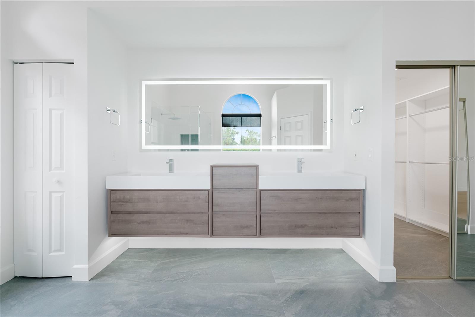 ISLAND ESTATES SUB - Residential