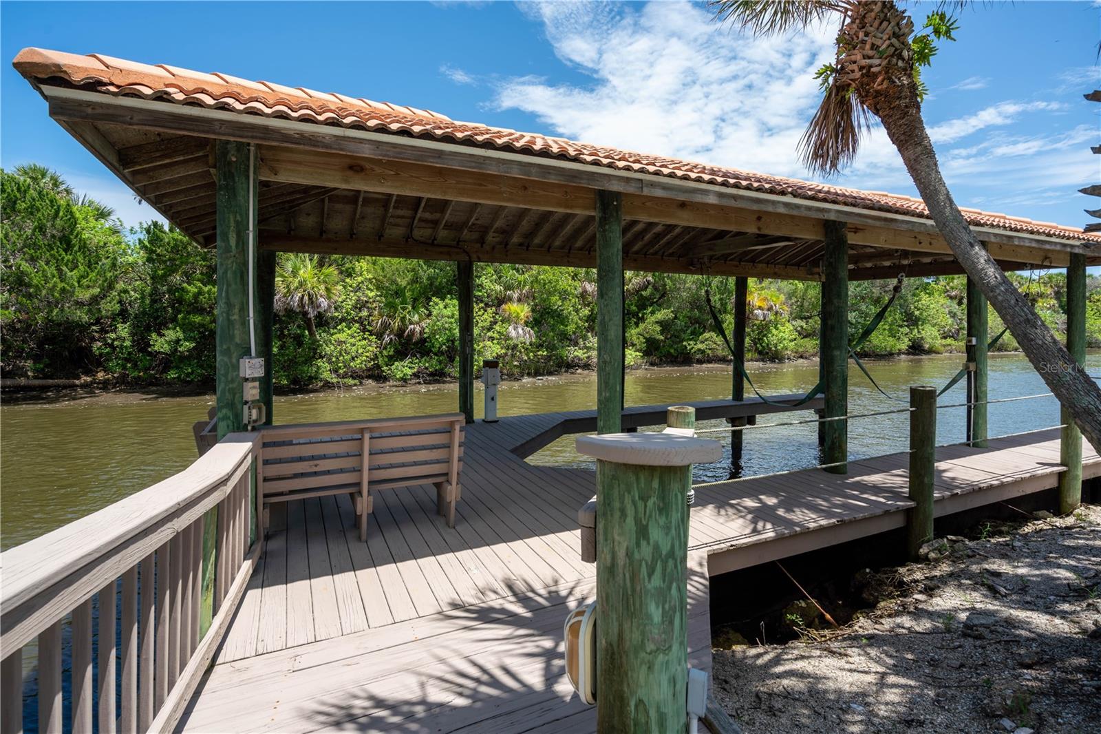 ISLAND ESTATES SUB - Residential