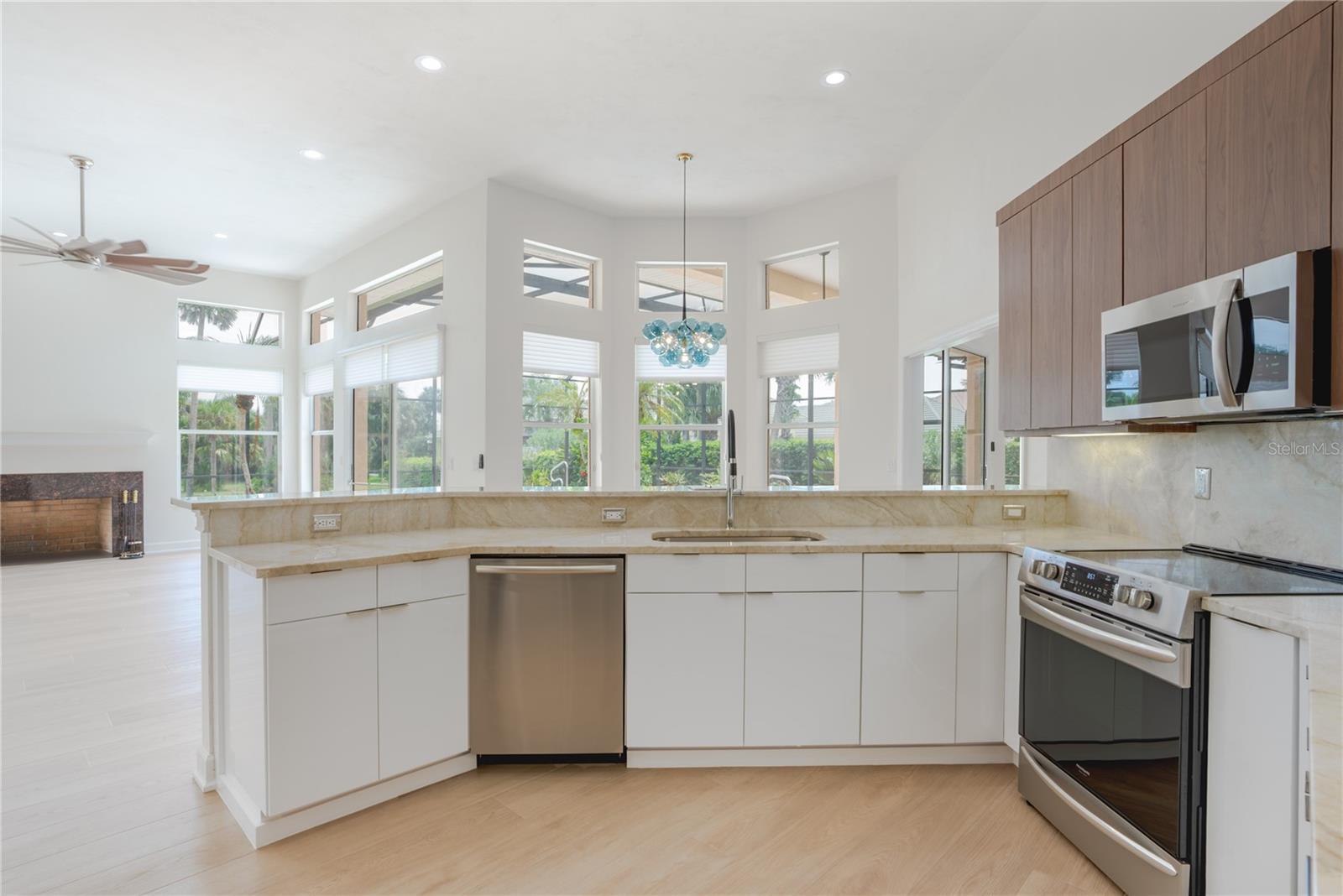 ISLAND ESTATES SUB - Residential