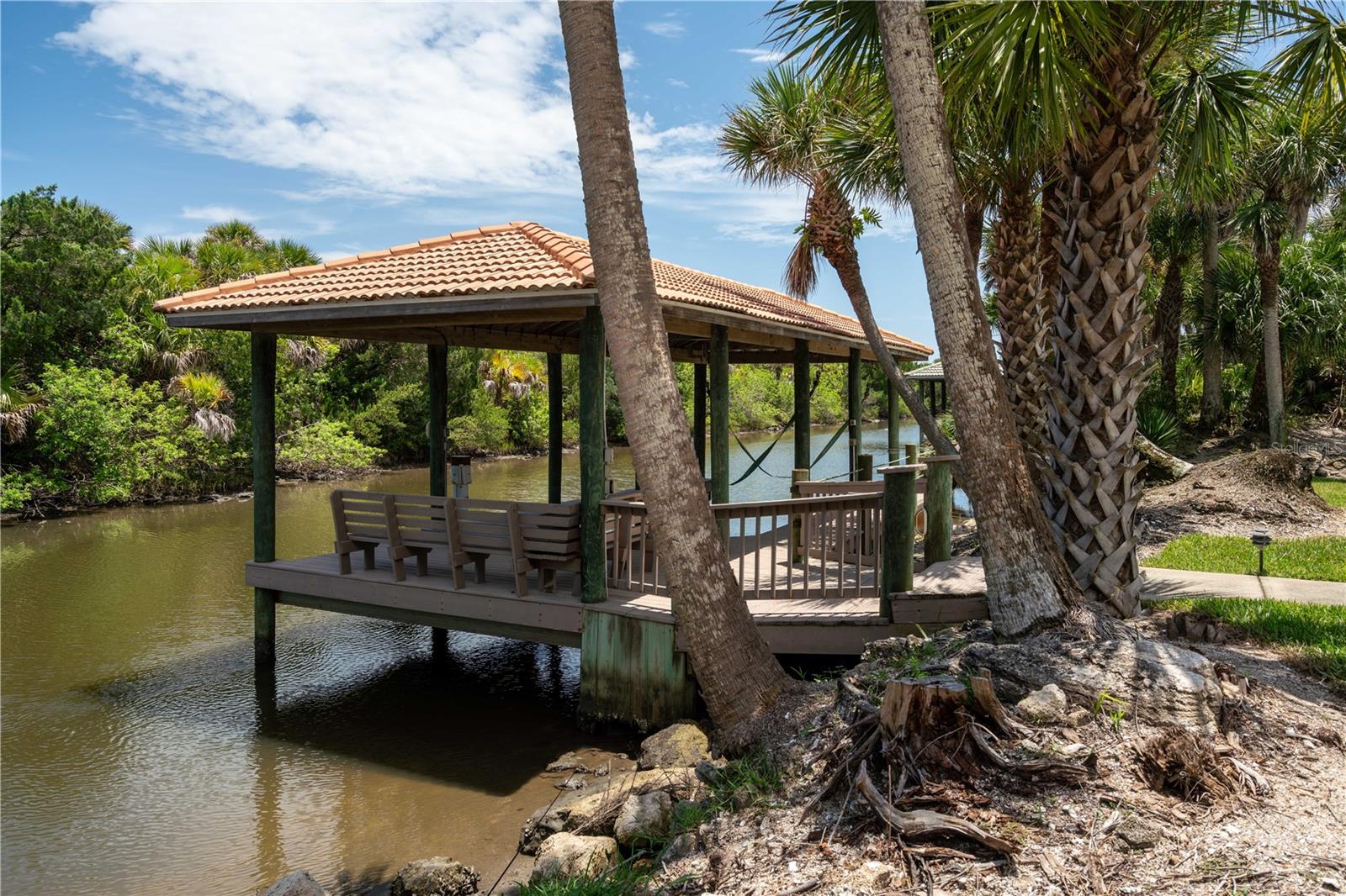 ISLAND ESTATES SUB - Residential