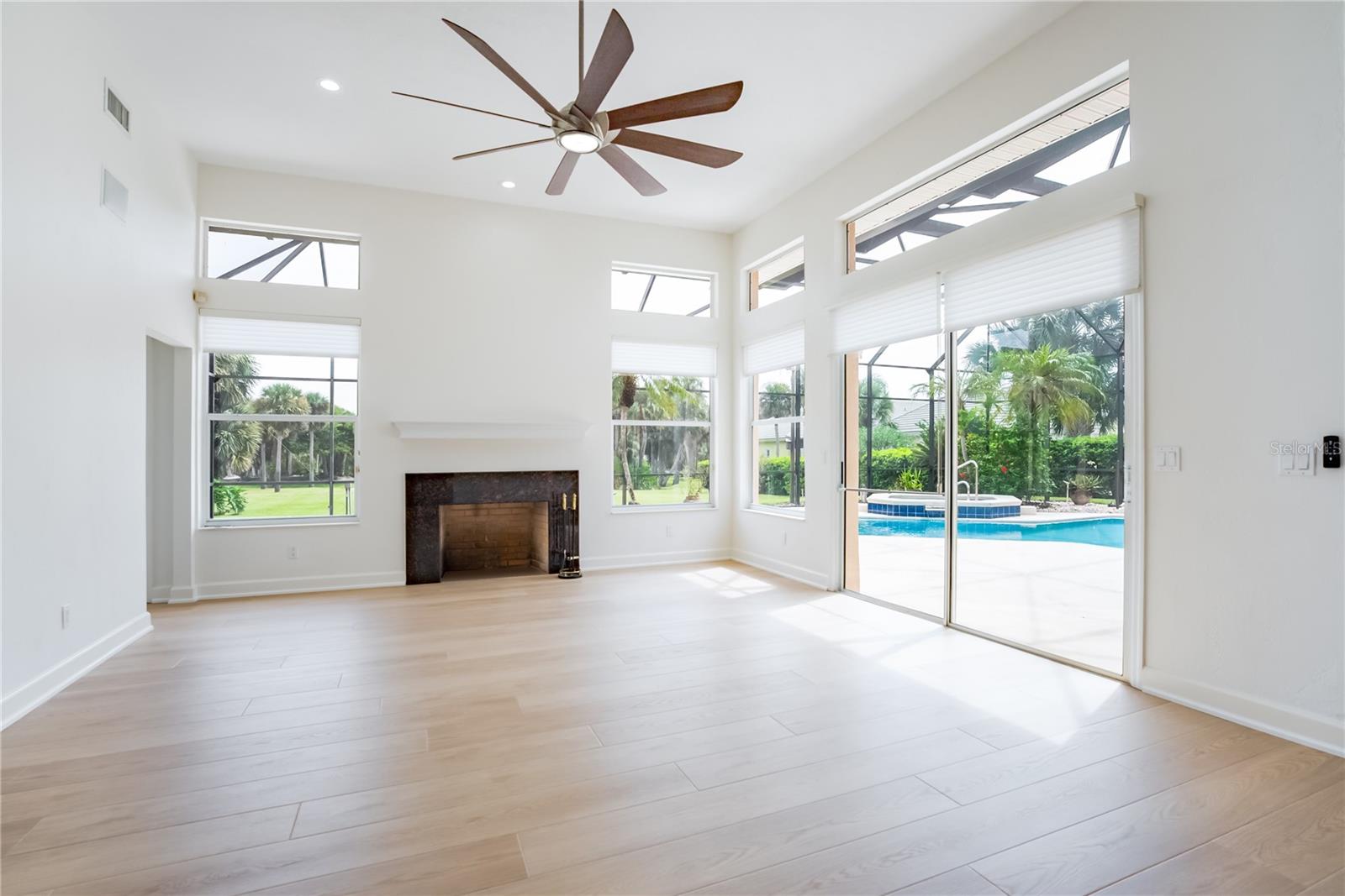 ISLAND ESTATES SUB - Residential