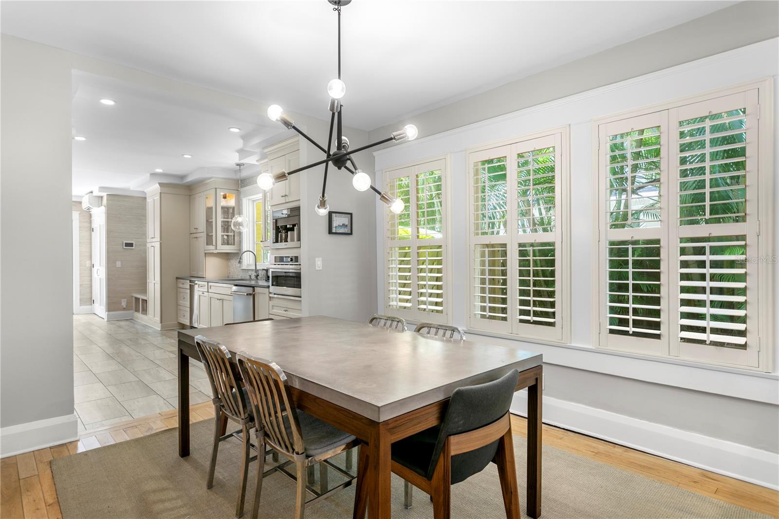 HYDE PARK WEST - Residential