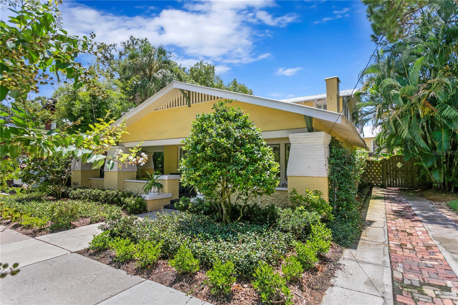 HYDE PARK WEST - Residential