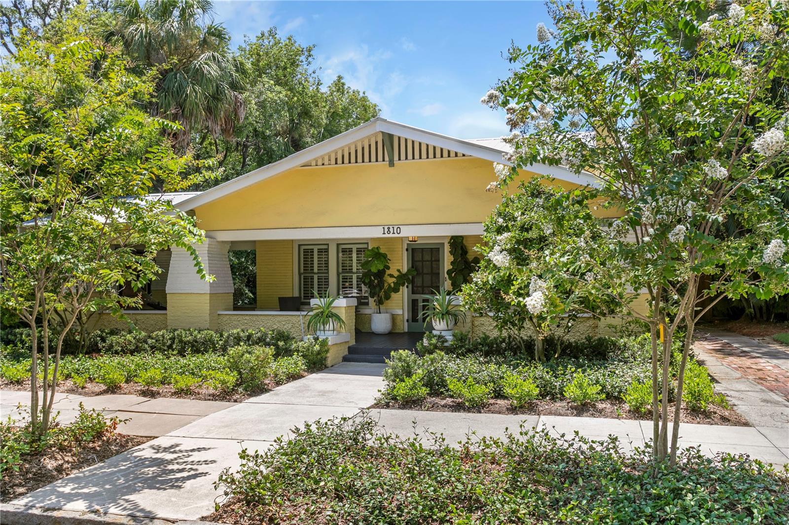 HYDE PARK WEST - Residential