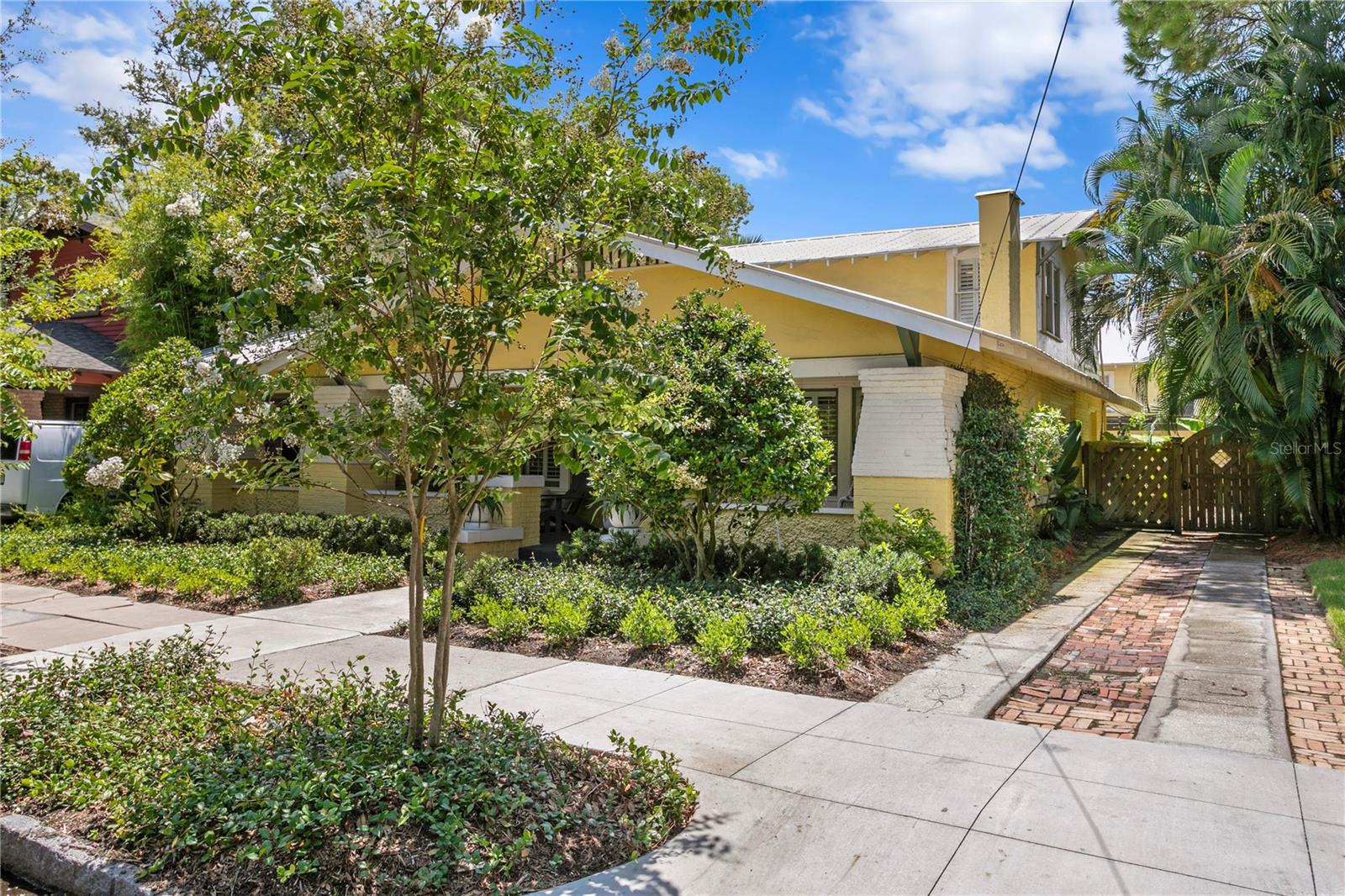 HYDE PARK WEST - Residential