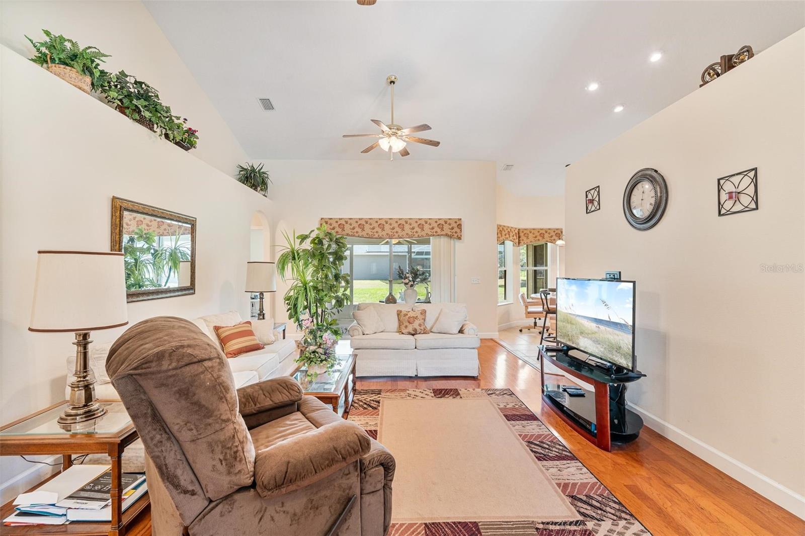 EUSTIS GRAND ISLAND HEIGHTS SUB - Residential