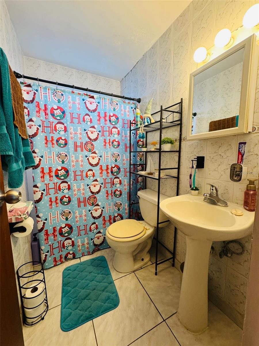 CONDOMINIO GOLDEN TOWER - Residential