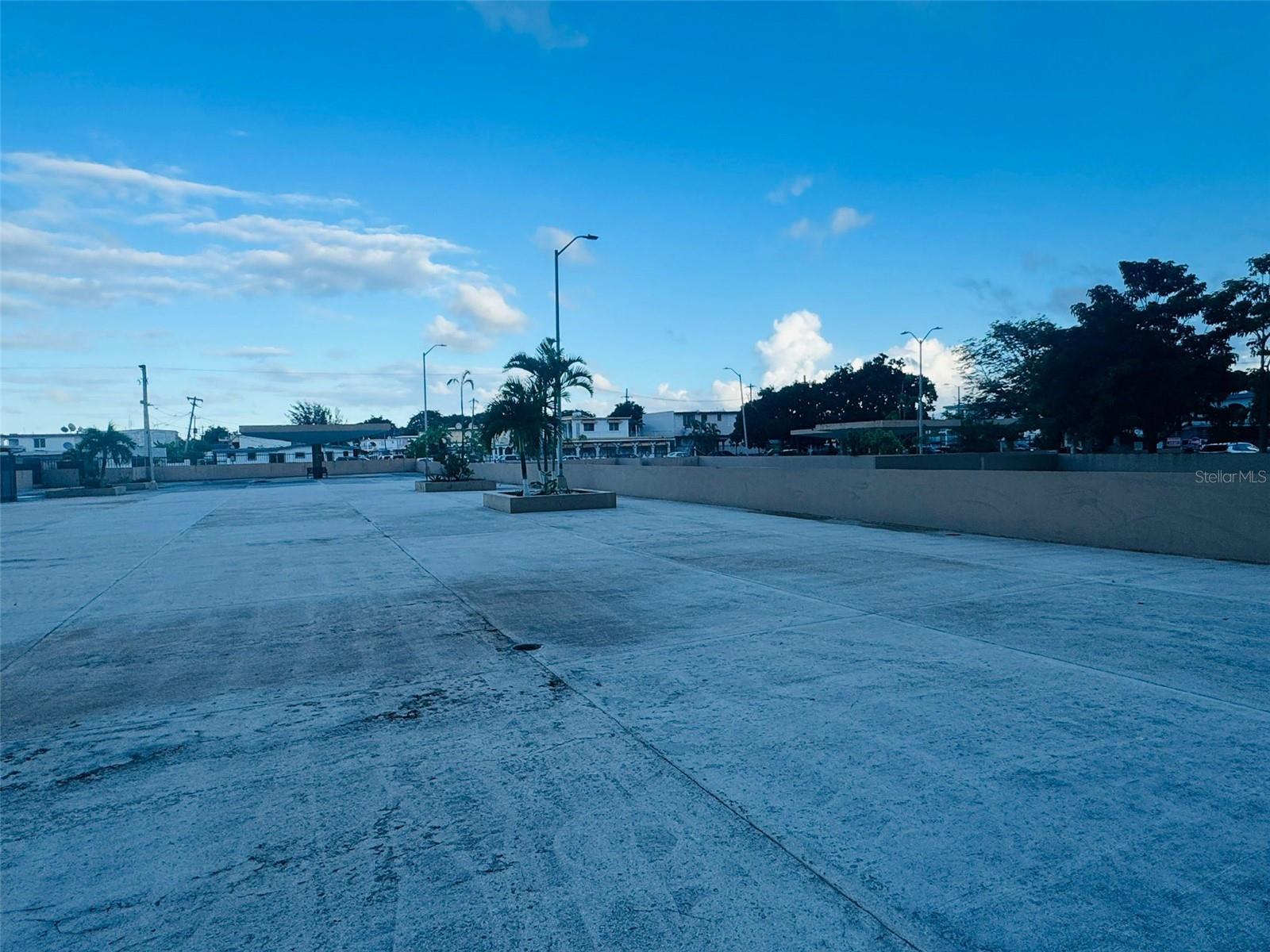 CONDOMINIO GOLDEN TOWER - Residential