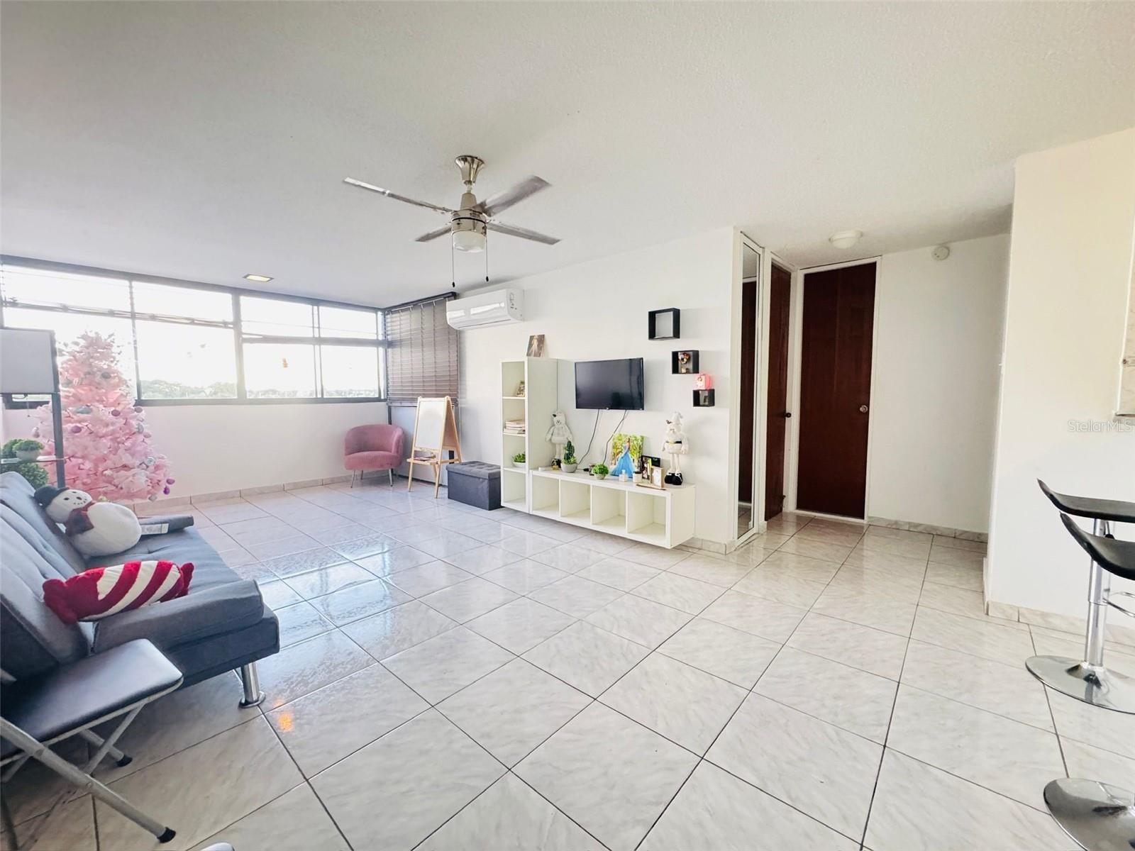 CONDOMINIO GOLDEN TOWER - Residential