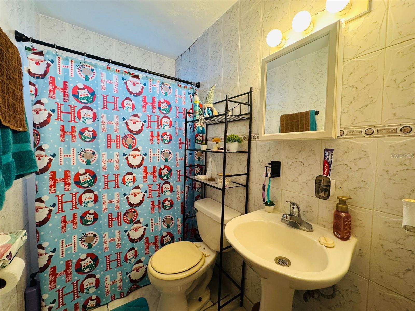 CONDOMINIO GOLDEN TOWER - Residential