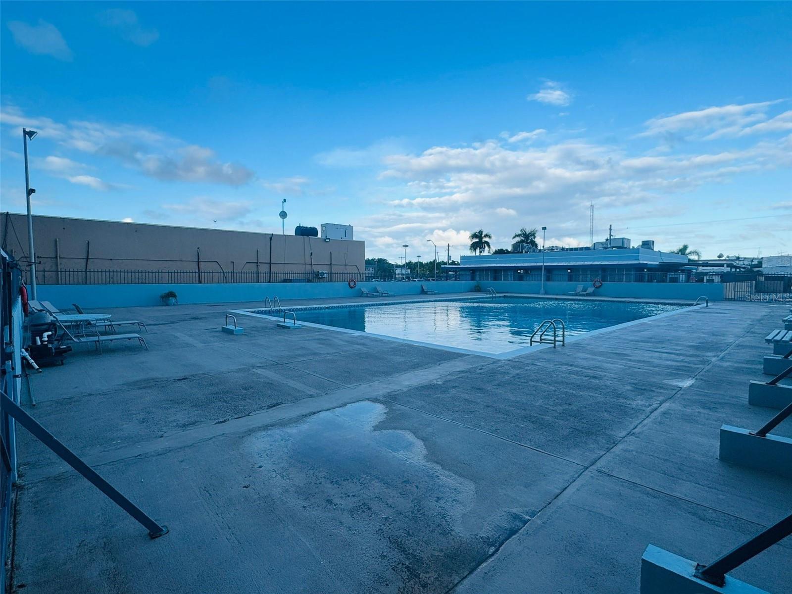 CONDOMINIO GOLDEN TOWER - Residential