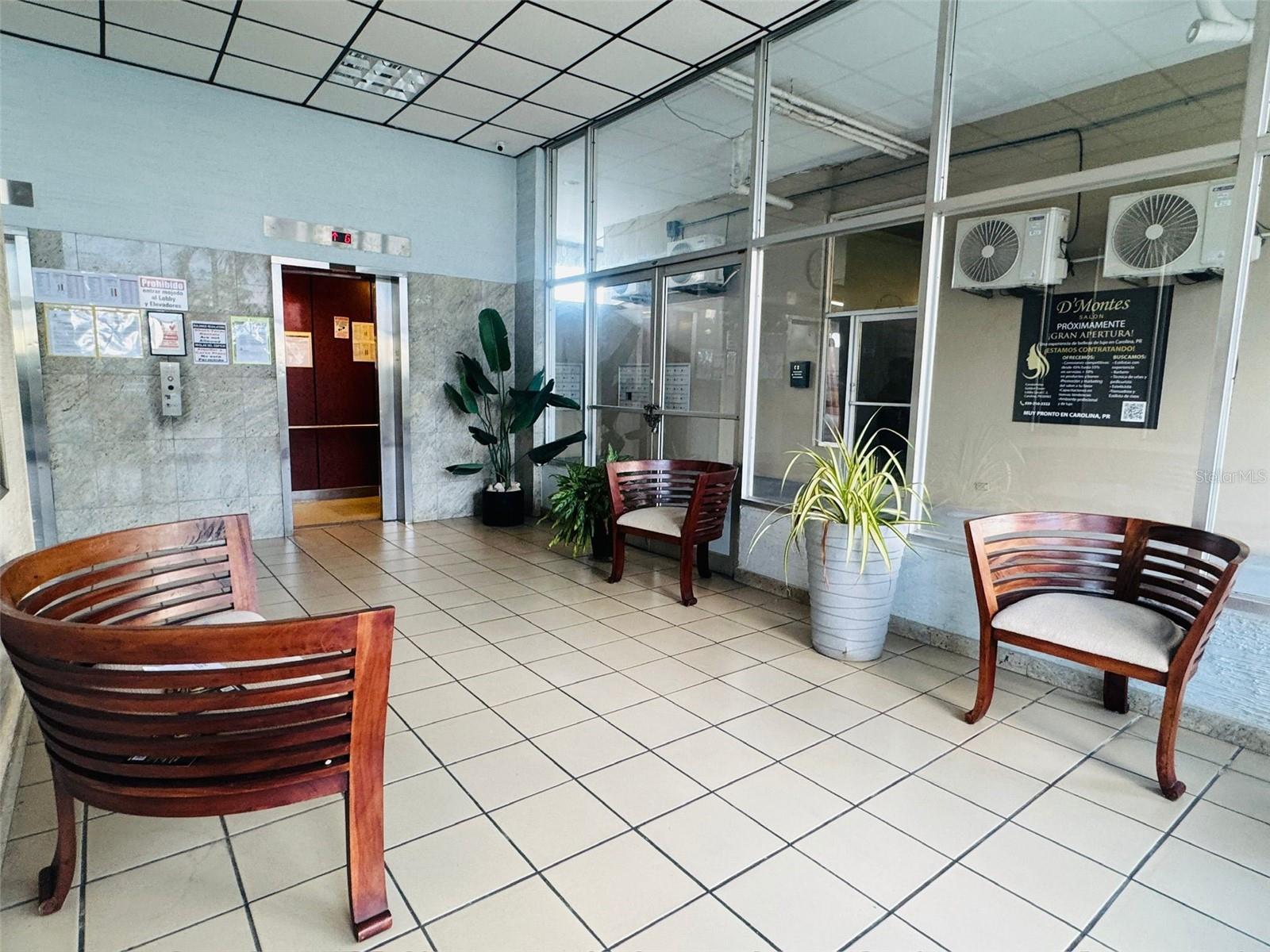 CONDOMINIO GOLDEN TOWER - Residential