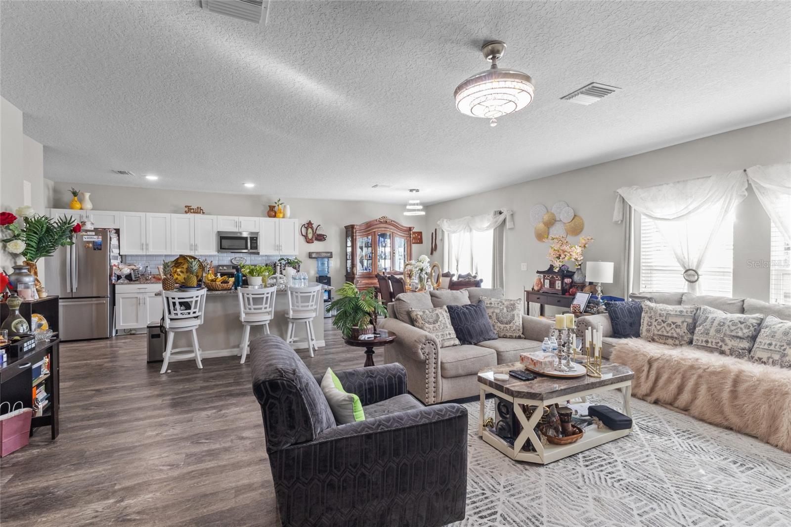 TRIPLE CRK VILLAGE M-1 - Residential Lease