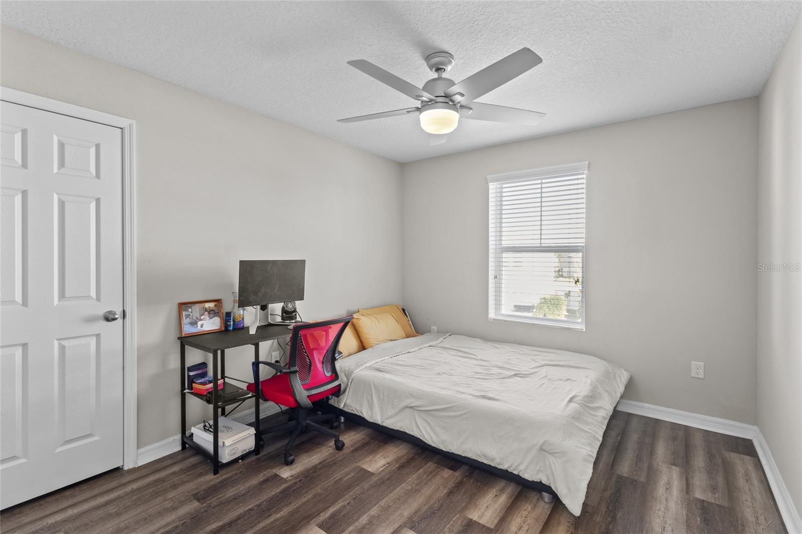 TRIPLE CRK VILLAGE M-1 - Residential Lease