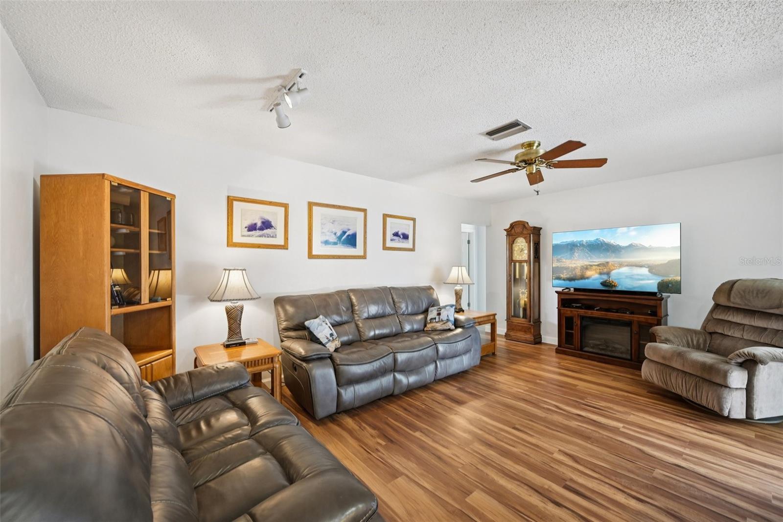 SHORE ACRES - Residential