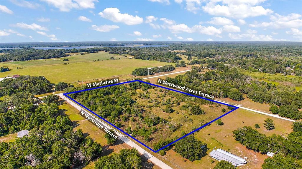 Photo of 9807 N Westridge Terrace, Crystal River, FL 34428 (MLS # O6185894)