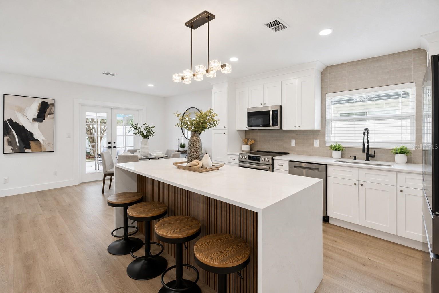 2774 BANCHORY ROAD