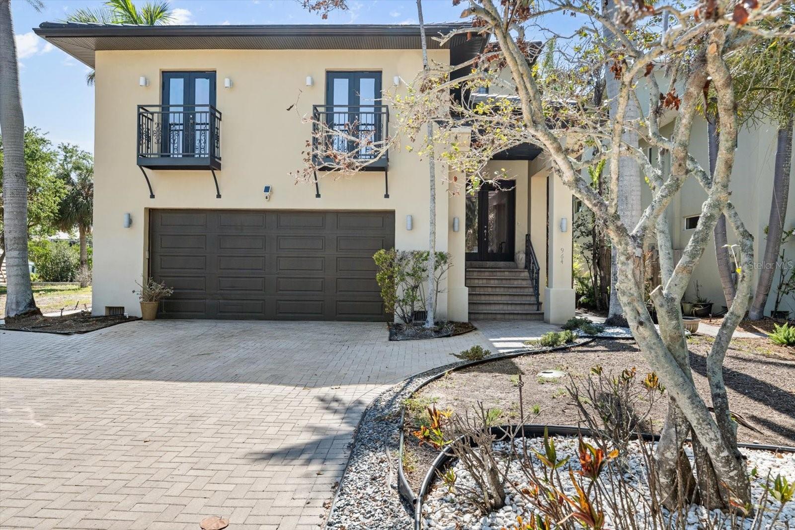 4964 COMMONWEALTH DRIVE