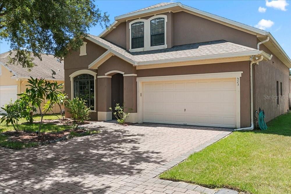 523 LAKE DAVENPORT CIRCLE