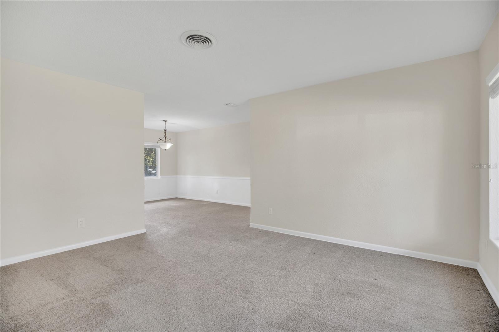 HOLIDAY HILL - Residential