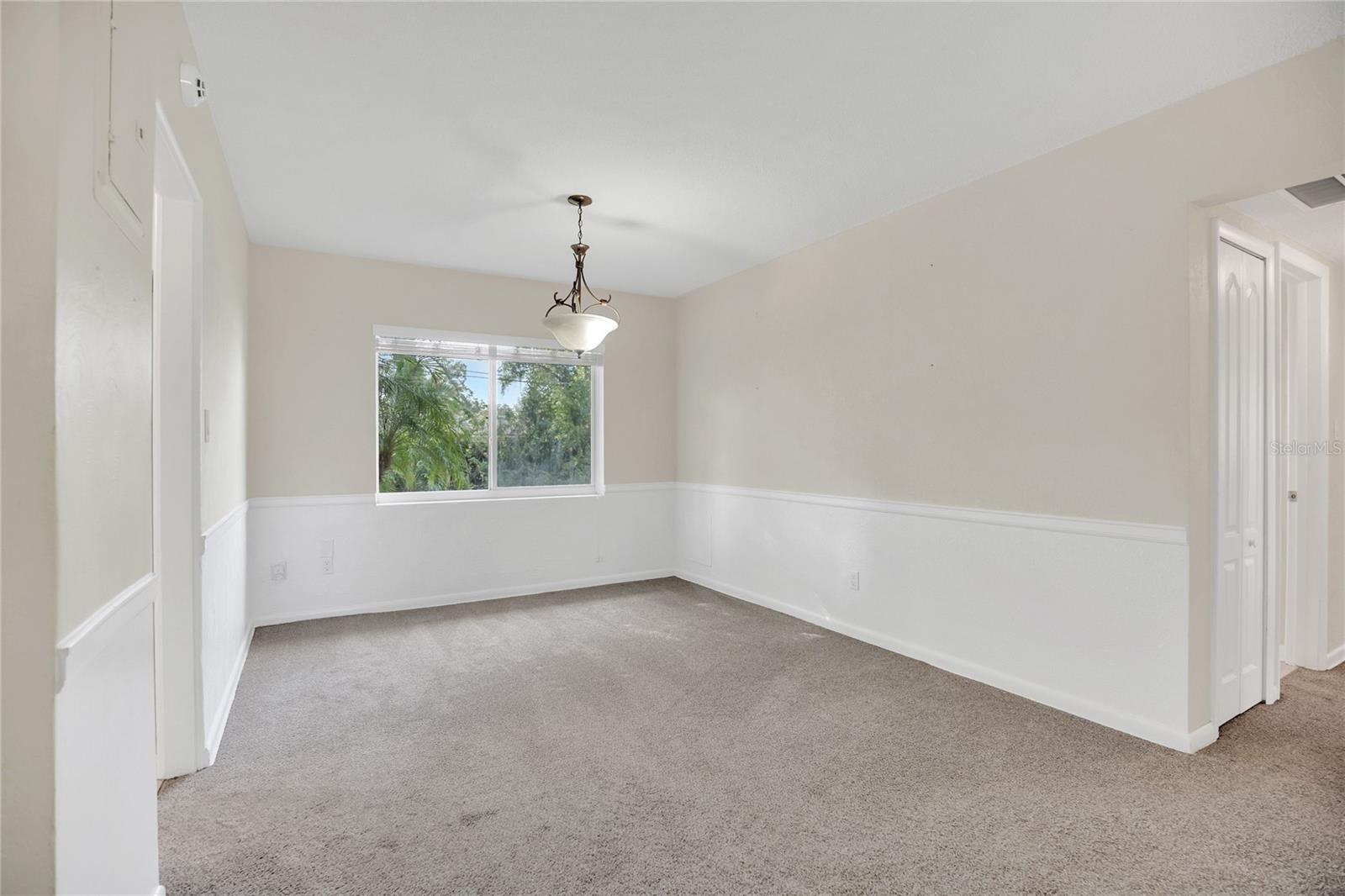 HOLIDAY HILL - Residential