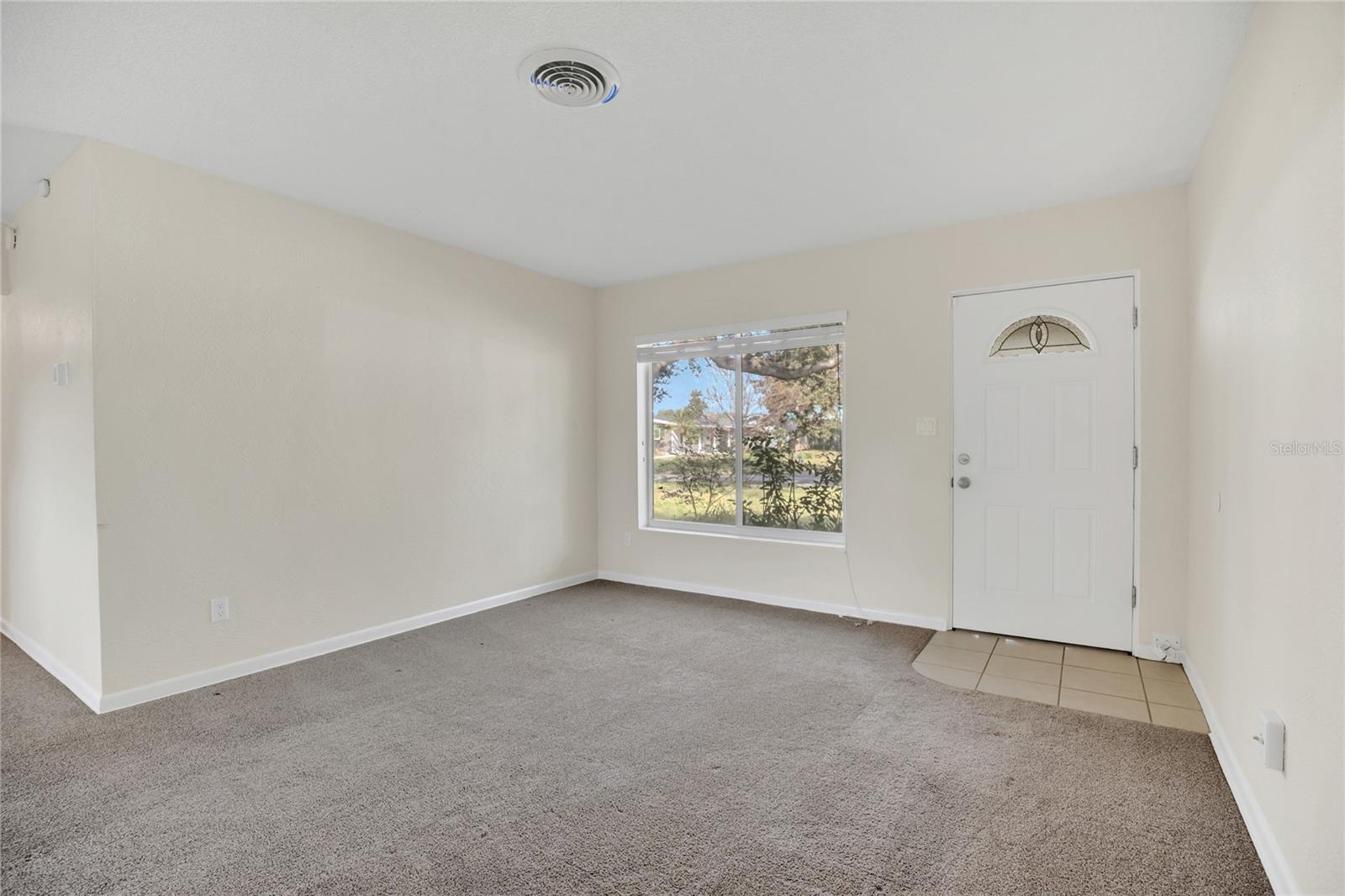 HOLIDAY HILL - Residential