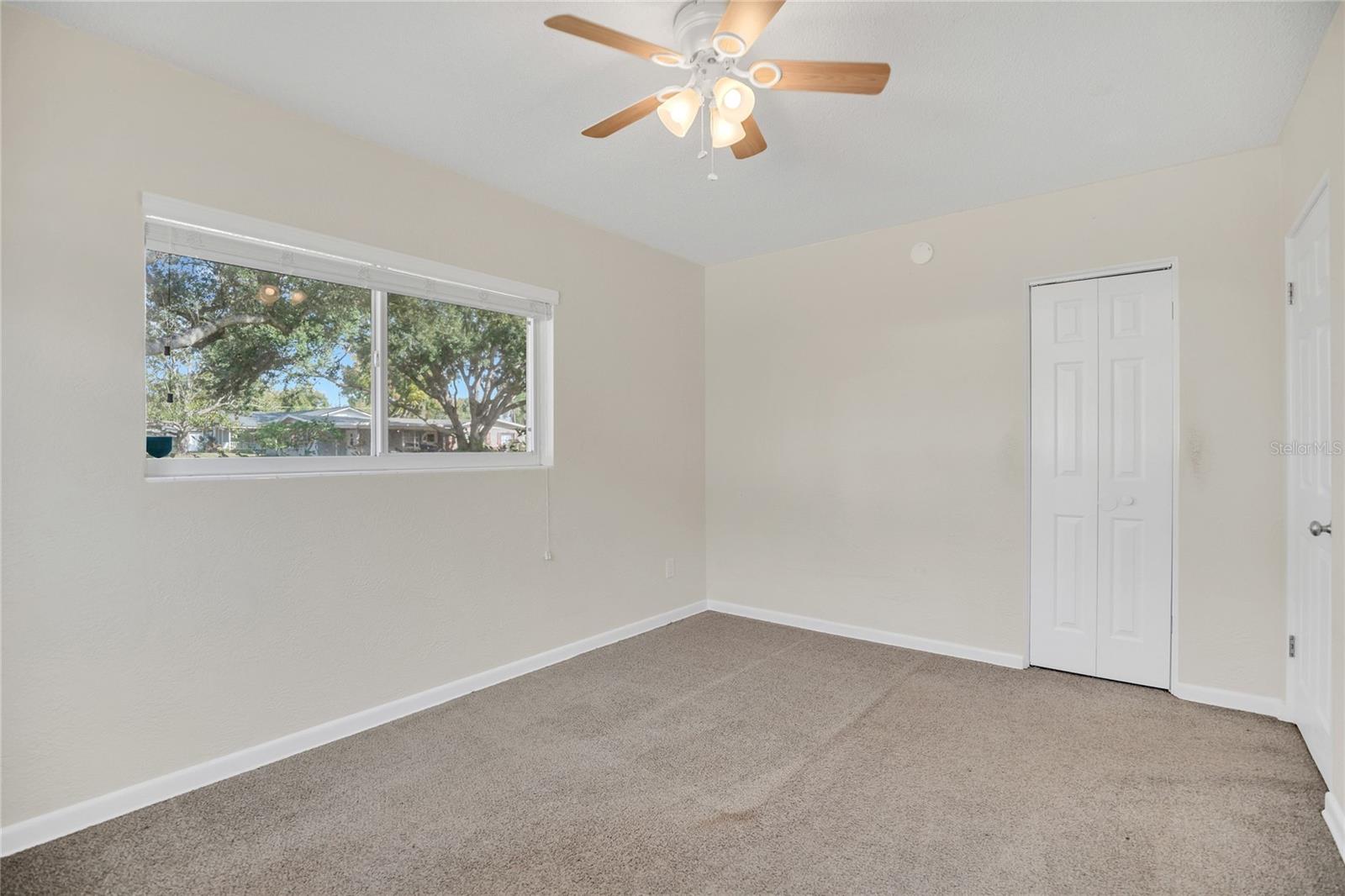 HOLIDAY HILL - Residential