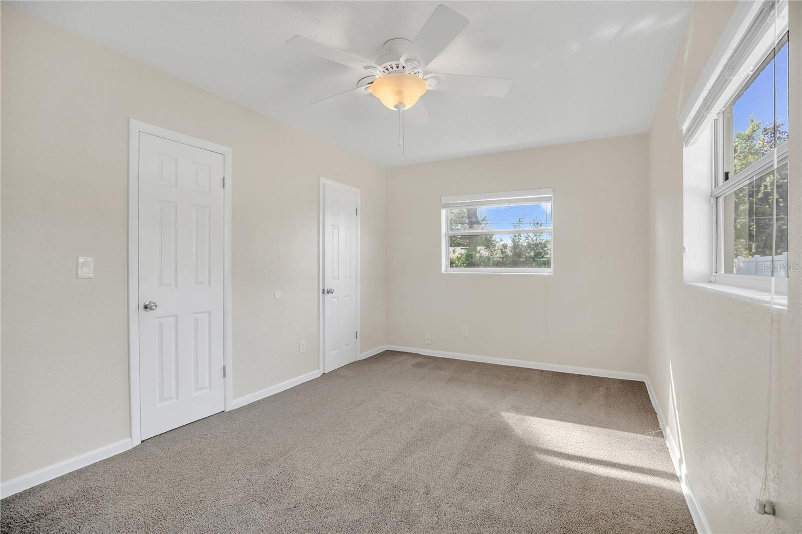 HOLIDAY HILL - Residential